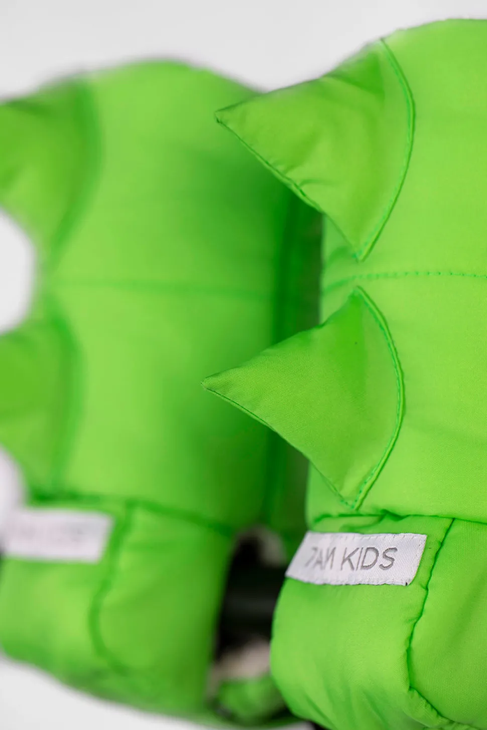7 A.M. Enfant KIDS Warmmuffs - Dino - Green (2T-4T)