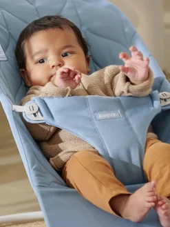 BabyBjorn Bouncer Bliss, Light Gray Frame Petal Quilt Cotton Blue