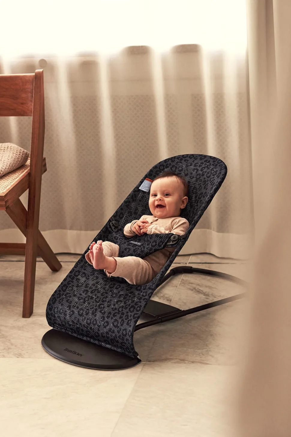 BabyBjörn Bouncer Bliss, Dark Gray Frame Mesh Anthracite Leopard