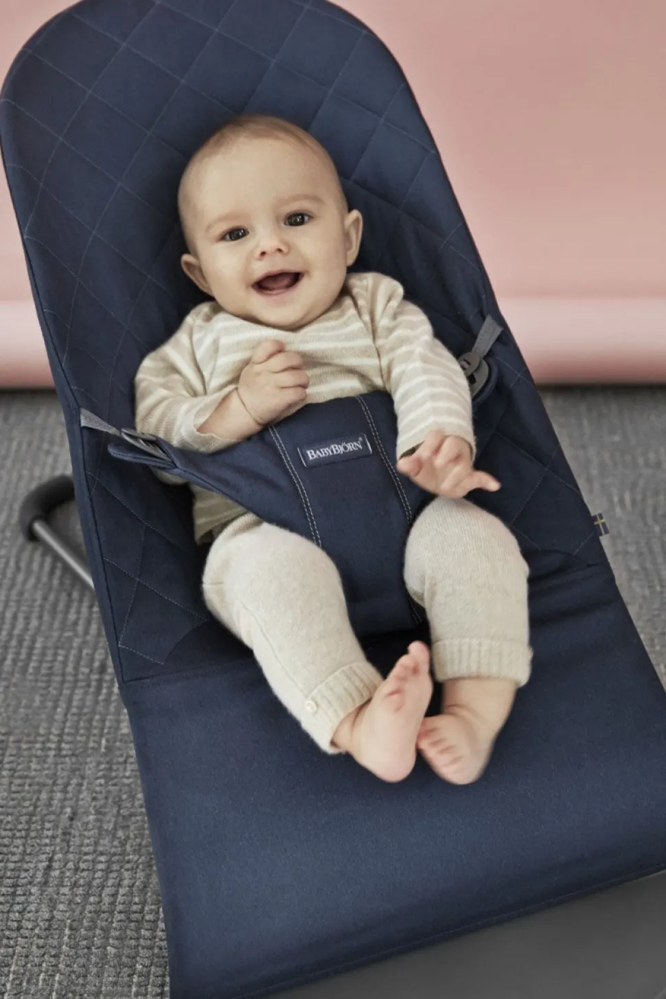 BabyBjörn Bouncer Bliss, Dark Gray Frame Classic Quilt Cotton Midnight Blue