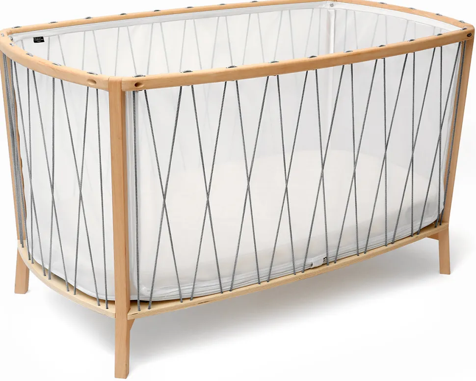 Charlie Crane KIMI Baby Bed with Organic Mattress - Black & White