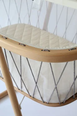 Charlie Crane KUMI Mesh Crib - Black & White
