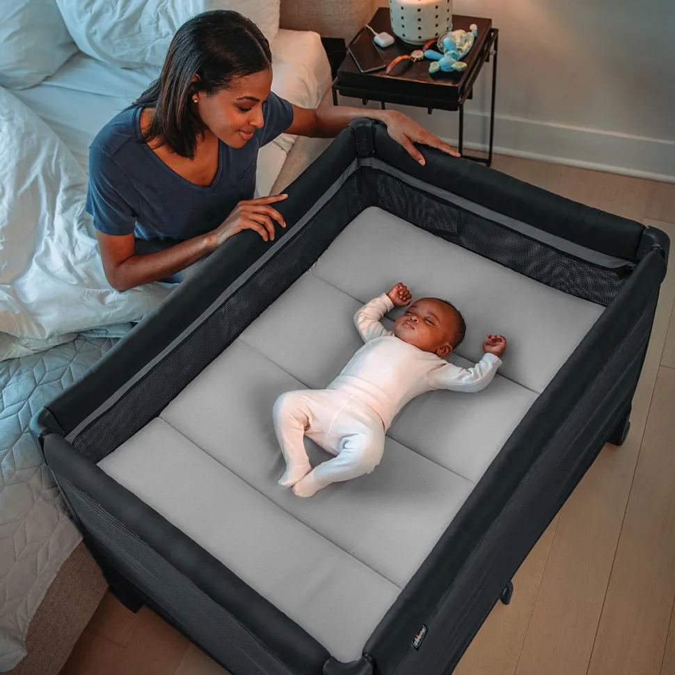 Chicco Dash Quick-Fold Playard - Charcoal