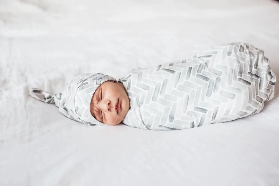 Copper Pearl Newborn Top Knot Hat - Alta