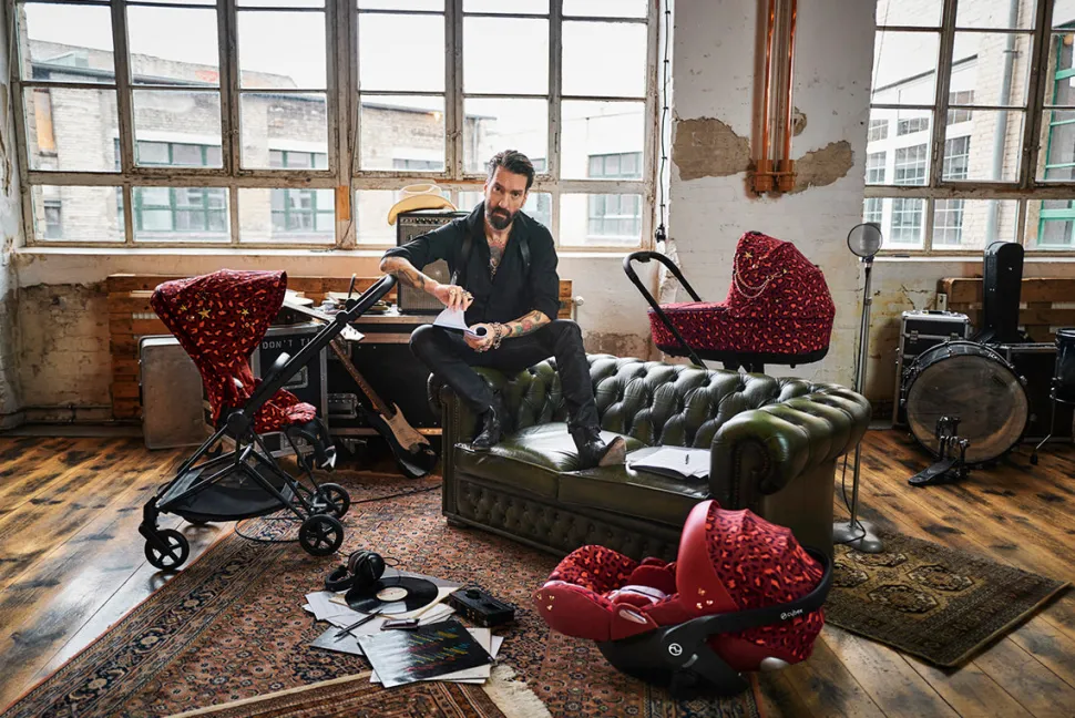 Cybex Platinum Footmuff - Rockstar by Alec Voelkel