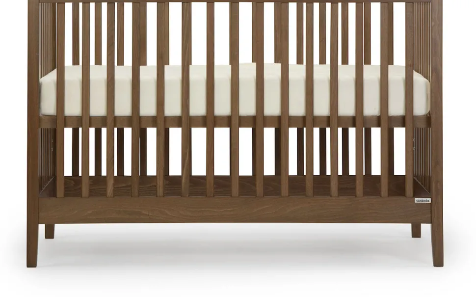 dadada Lala 3-in-1 Convertible Crib - Walnut