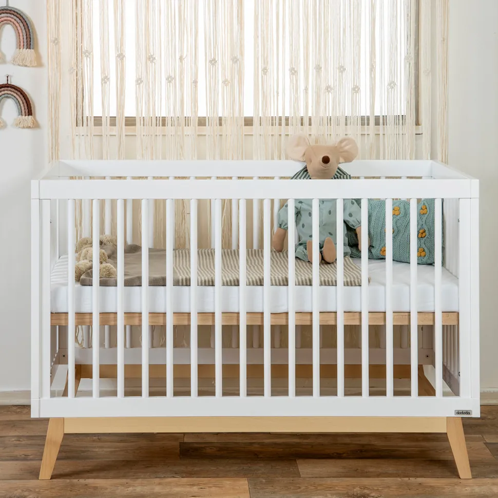 dadada Soho 3-in-1 Convertible Crib - White/Natural