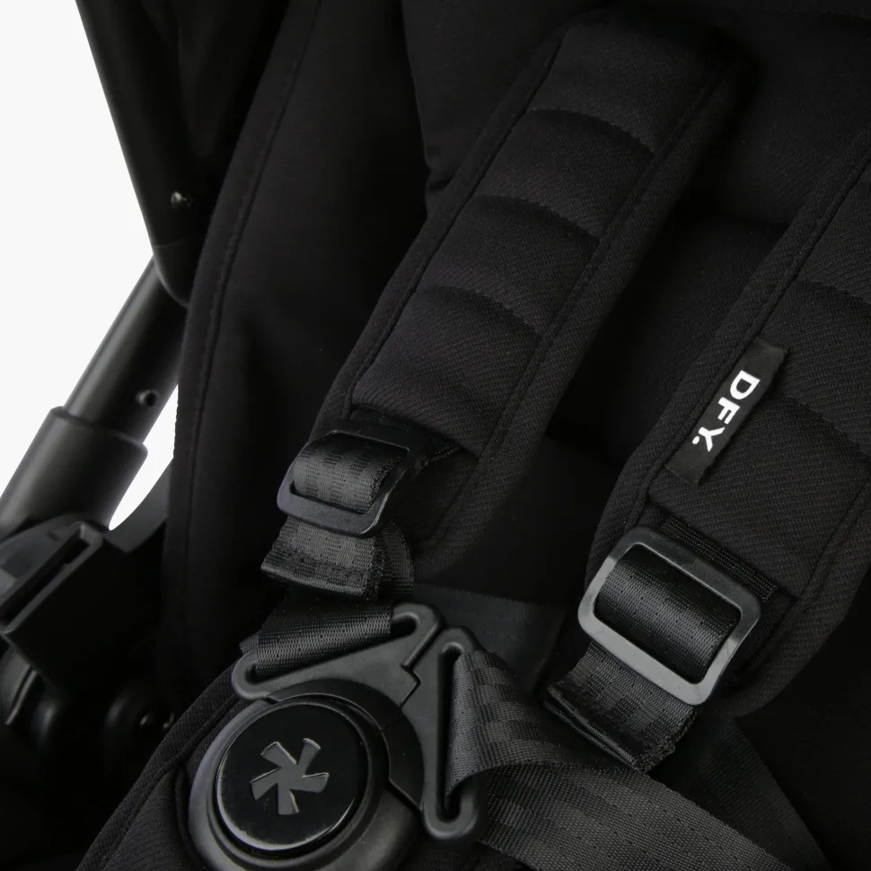 DFY. R1 Stroller - Matte Black / Black