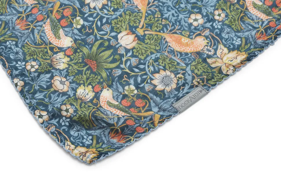 DockATot Swaddle Set - Brer Rabbit / Strawberry Thief