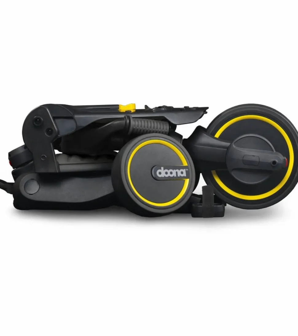 Doona Liki Trike S5 + Liki Helmet Bundle - Racing Green / Black