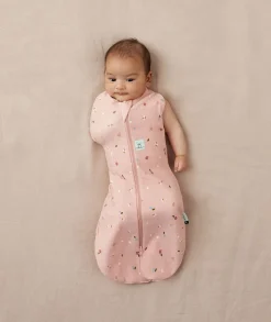 ergoPouch Cocoon Swaddle Sack 1.0 TOG - Daisies, 3-6 Months