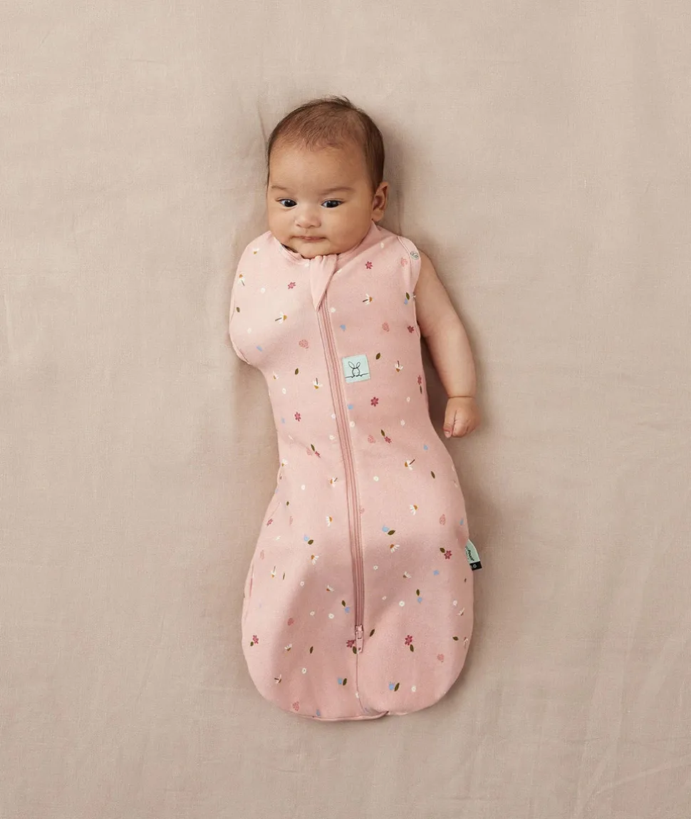 ergoPouch Cocoon Swaddle Sack 1.0 TOG - Daisies, 3-6 Months