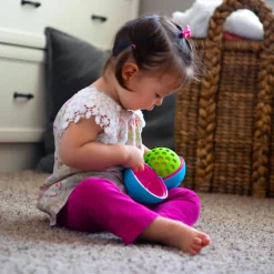 Fat Brain Toys OombeeBall
