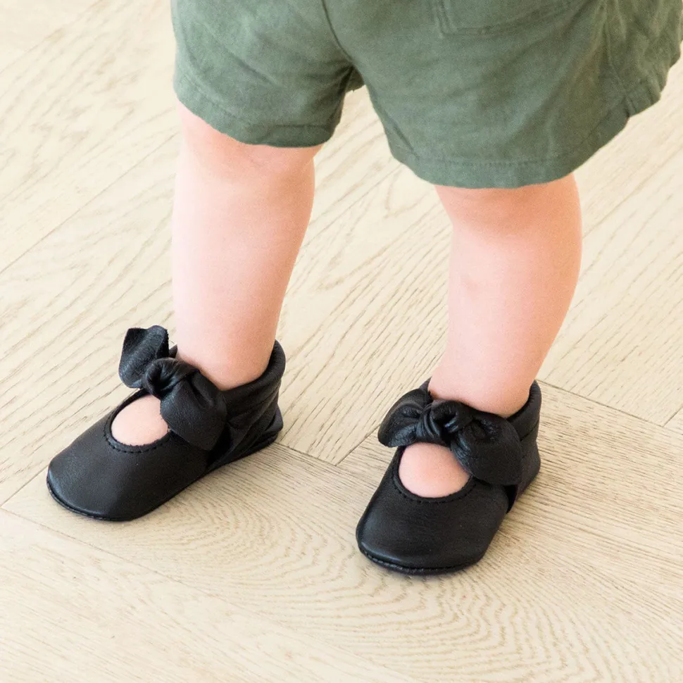 Freshly Picked Knotted Bow Moccasins, Size 3 - Ebony
