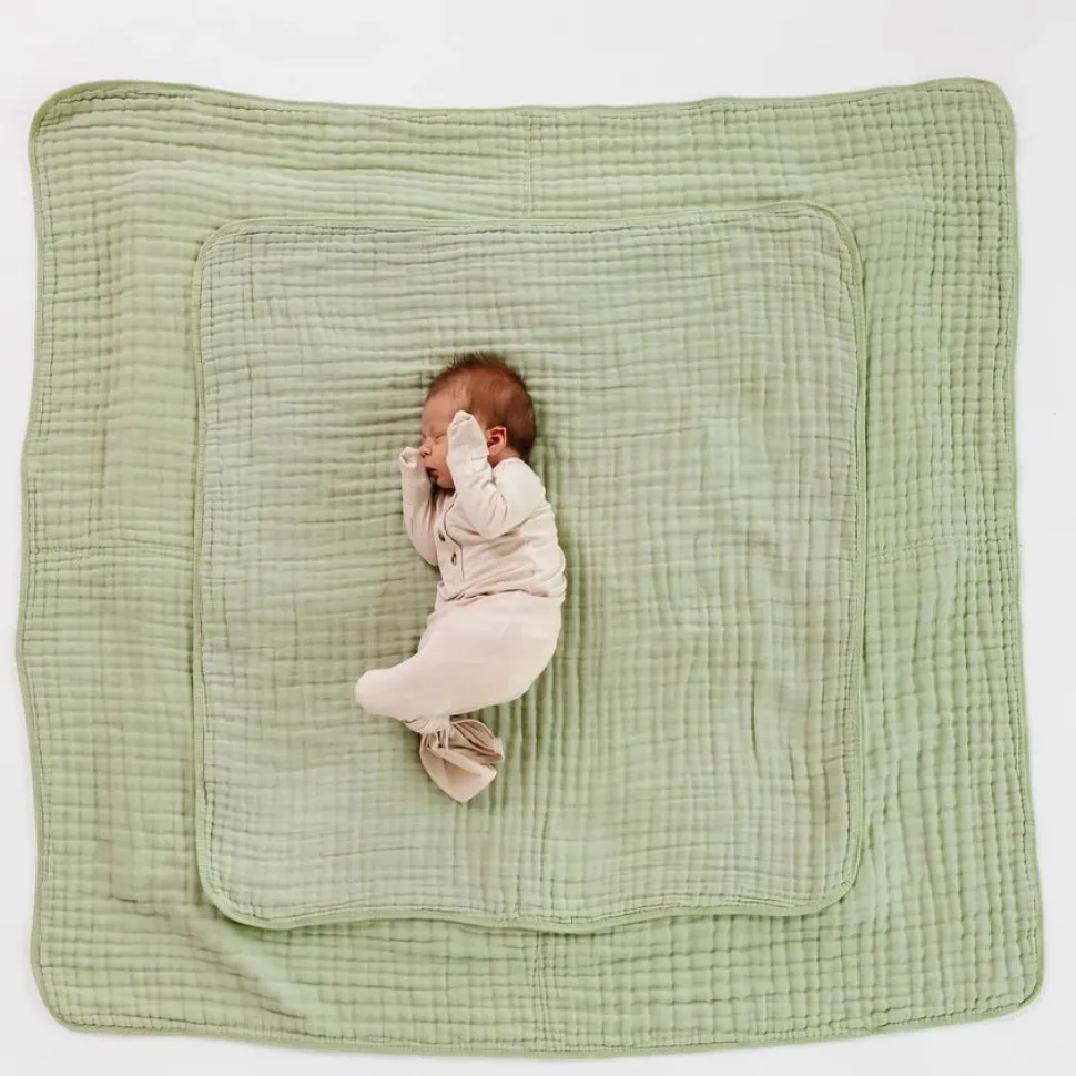 Lou Lou & Company Cloud Muslin Quilt - Sage, Large