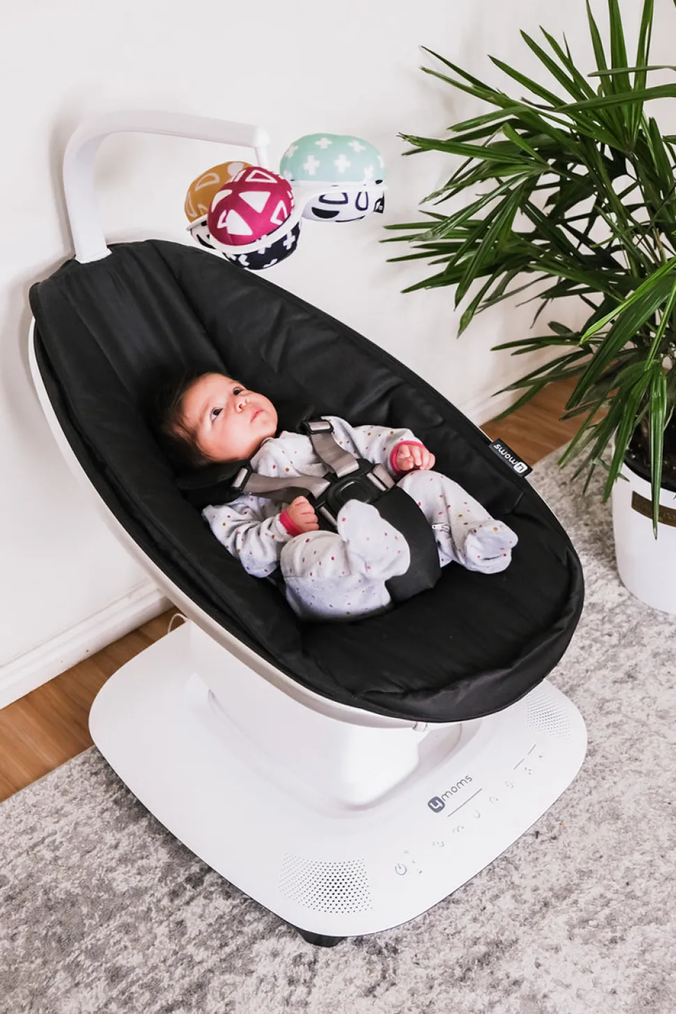 4moms MamaRoo Multi-Motion Baby Swing - Black