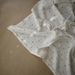 Mushie Organic Cotton Muslin Swaddle Blanket - Leaves