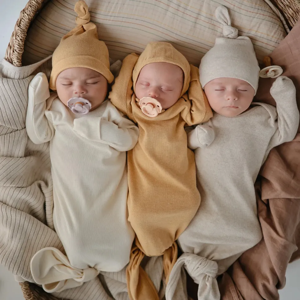 Mushie Ribbed Knotted Baby Gown - Ivory