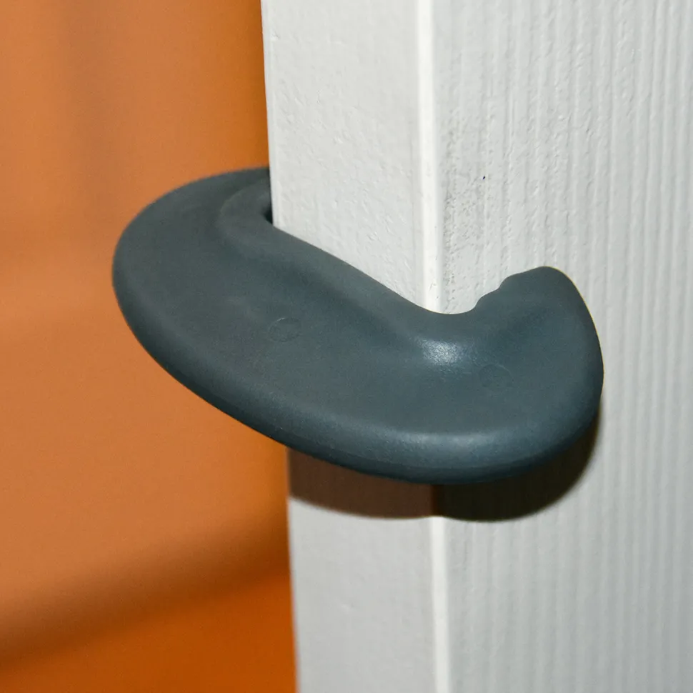 Qdos Finger Slam Guard, 2 Pack - Gray