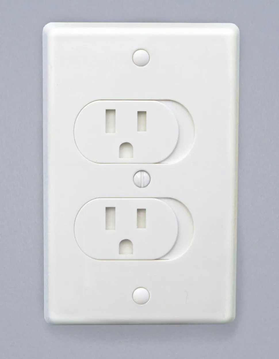 Qdos Universal Self-Closing Outlet Cover - White