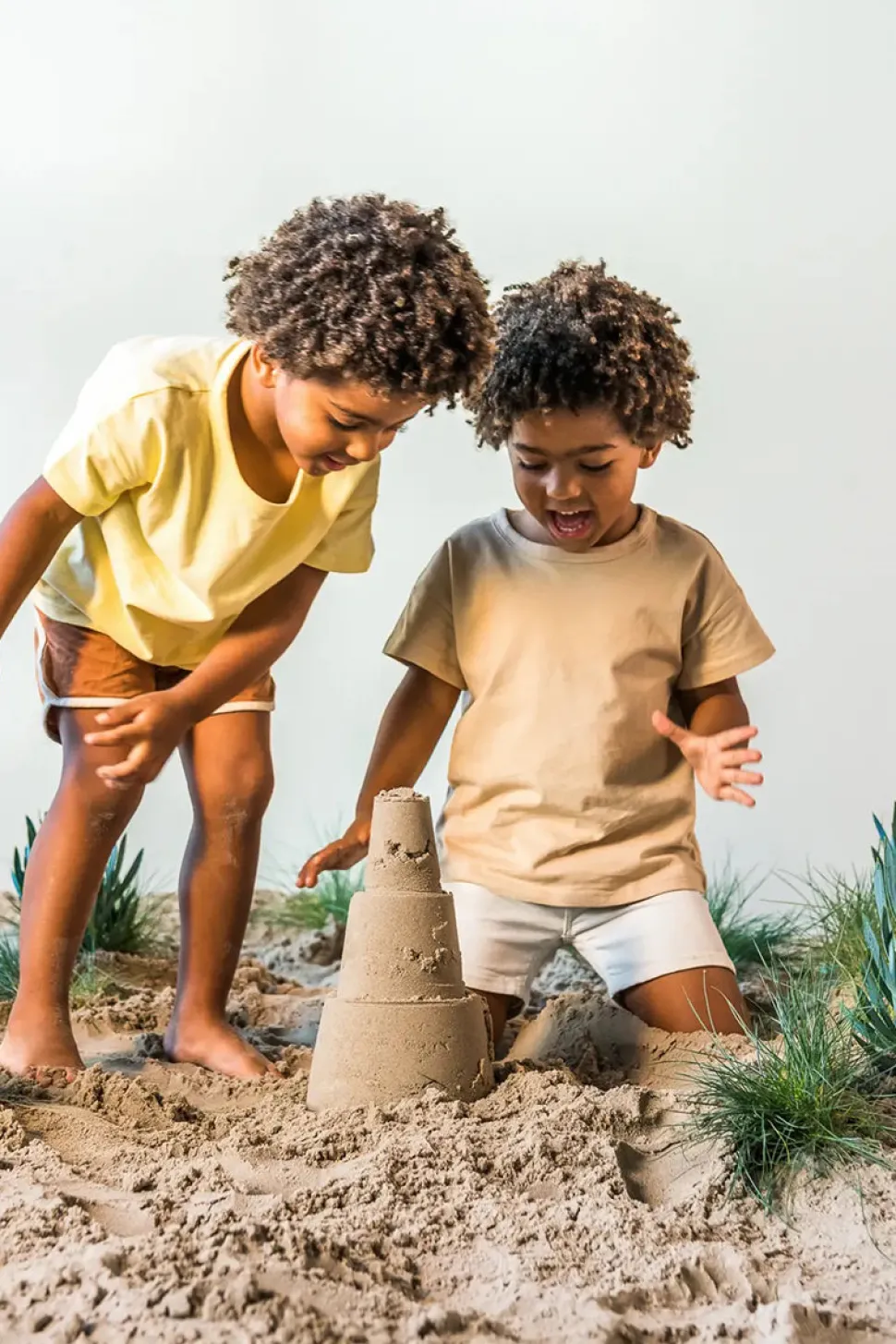 Quut Alto Sandcastle Builder - Cherry