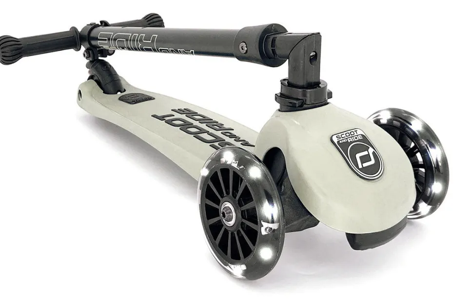 Scoot & Ride HighwayKick3 LED Scooter - Ash
