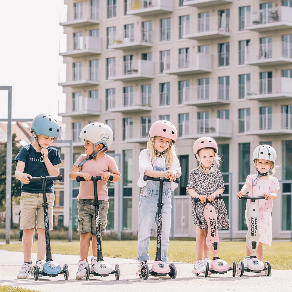 Scoot & Ride HighwayKick3 LED Scooter - Ash