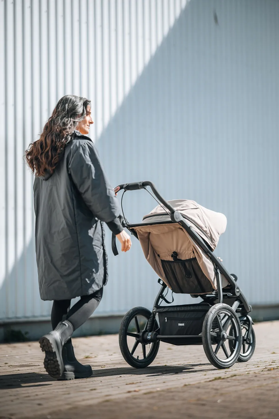 Thule Urban Glide 3 Single Jogging Stroller + Cup Holder - Tinted Taupe (Brixy Exclusive)