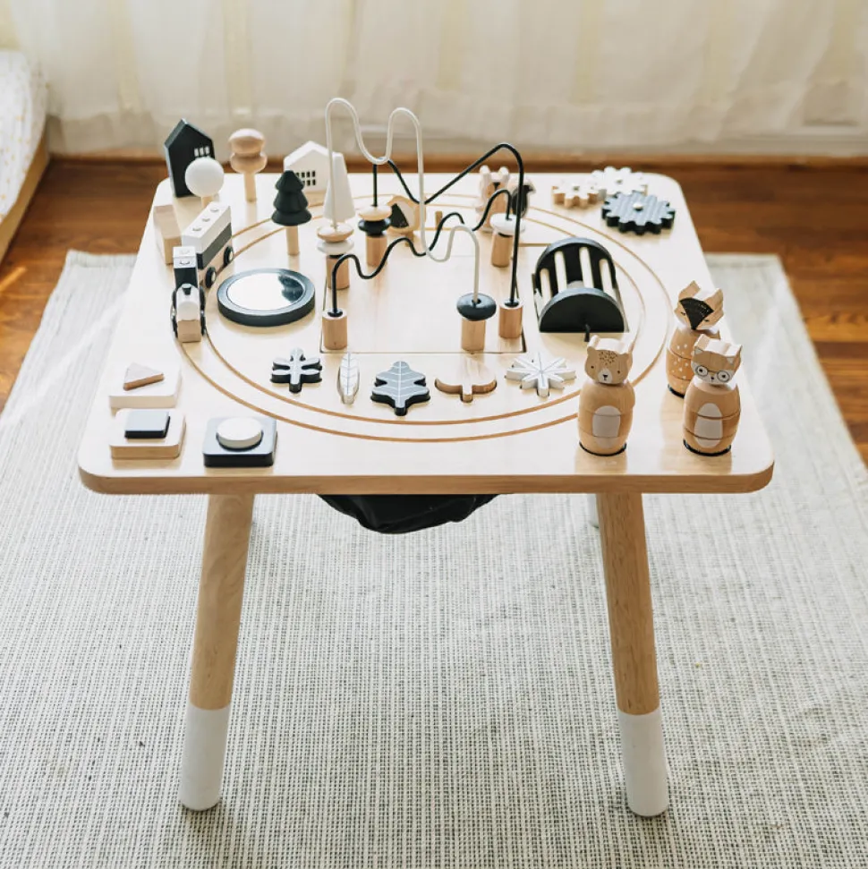 Wonder & Wise Awesome Activity Table